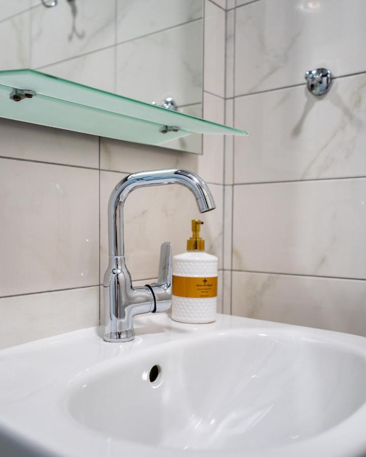 Cozy little apartment in Studentski grad Sofia Buitenkant foto
