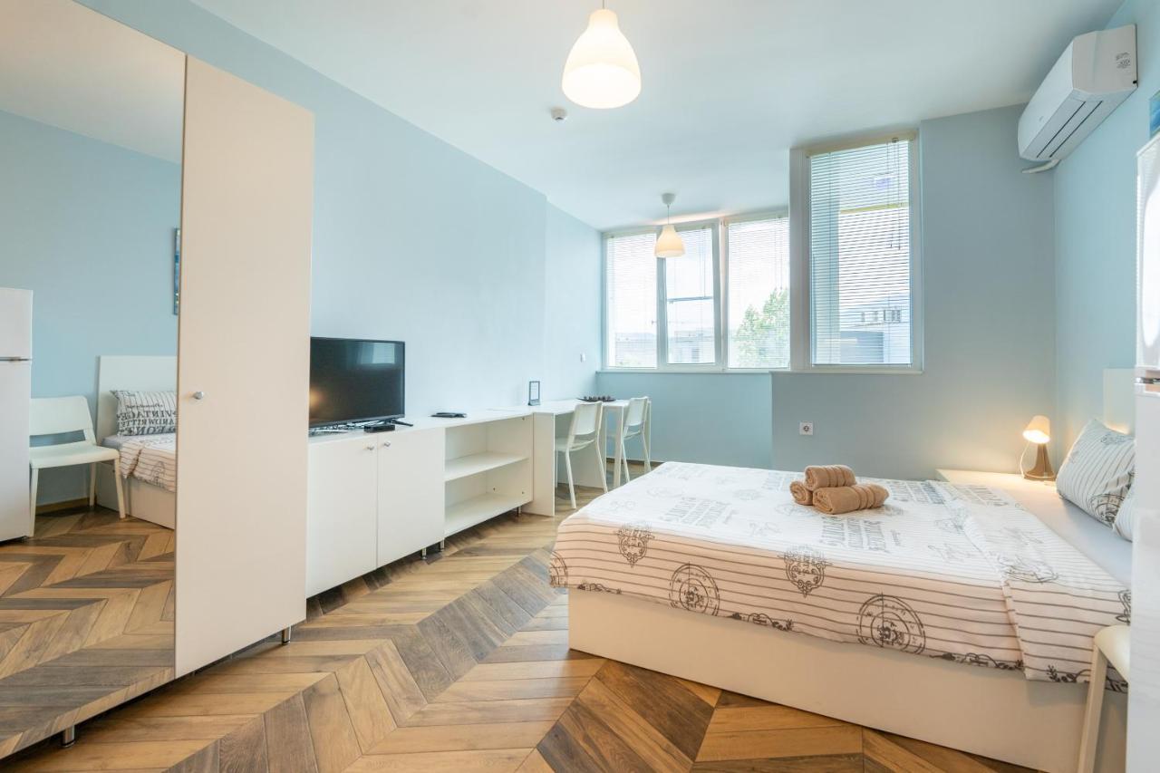 Cozy little apartment in Studentski grad Sofia Buitenkant foto