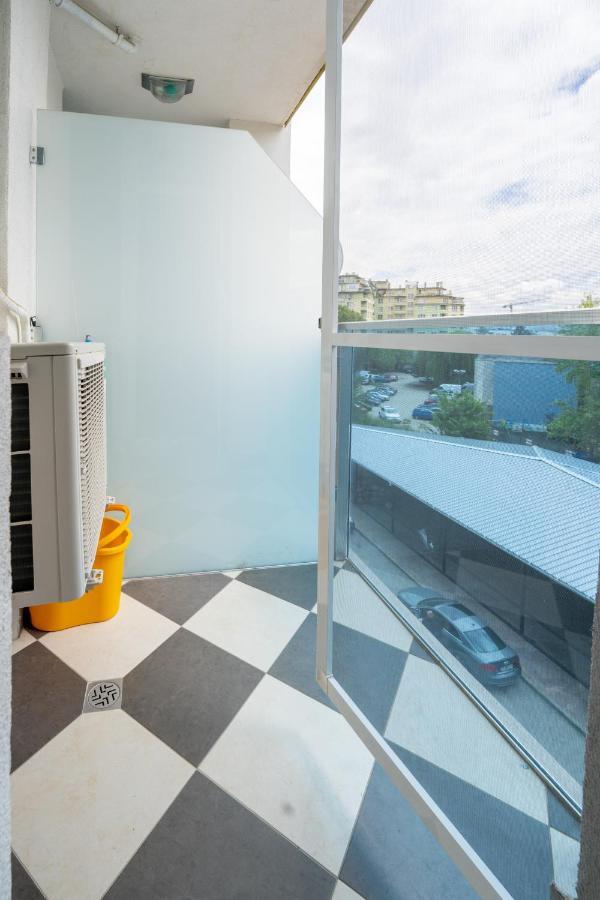 Cozy little apartment in Studentski grad Sofia Buitenkant foto