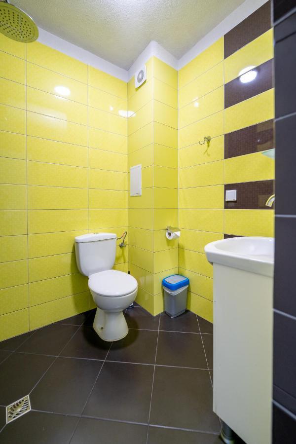 Cozy little apartment in Studentski grad Sofia Buitenkant foto